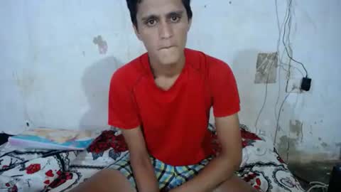 Snapshot of carlos_steven chatting on April 19, 2:00 am carlos_steven online show from April 19, 2:00 am