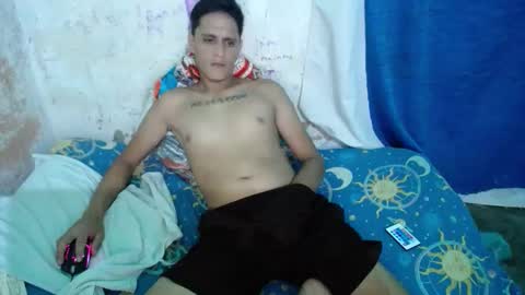 Snapshot of carlos_steven chatting on May 11, 6:30 am carlos_steven online show from May 11, 6:30 am
