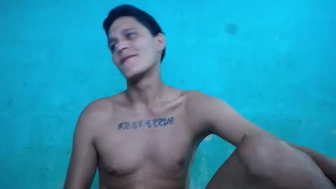 Snapshot of carlos_steven chatting on May 27, 6:10 am carlos_steven online show from May 27, 6:10 am