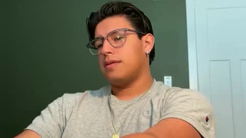 Snapshot of carlosjosecb1 chatting on November 26, 4:30 pm carlos online show from November 26, 4:30 pm