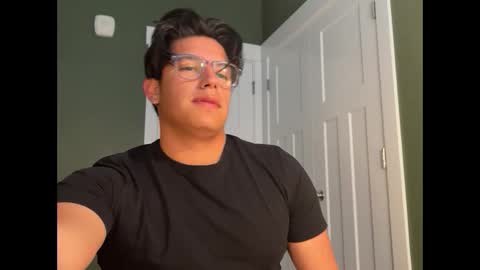 Snapshot of carlosjosecb1 chatting on March 2, 4:14 pm carlos online show from March 2, 4:14 pm