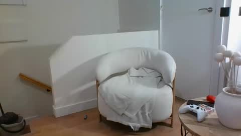 Snapshot of carlossssp chatting on February 1, 8:35 am carlossssp online show from February 1, 8:35 am