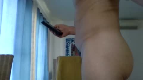 Snapshot of carlss0n chatting on February 8, 4:43 pm Carls online show from February 8, 4:43 pm