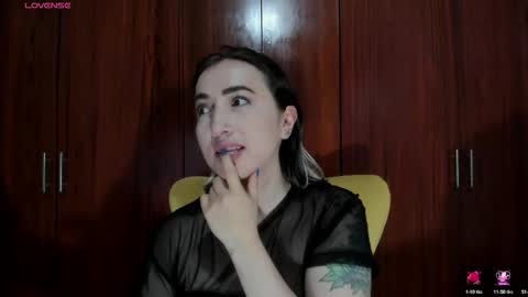Snapshot of carly_grasso chatting on April 25, 1:41 pm carly grasso online show from April 25, 1:41 pm