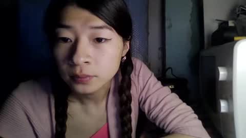 CarlyJoy online show from February 10, 1:01 pm