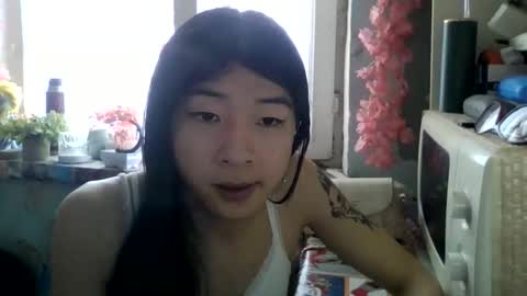 Snapshot of carlyjoy chatting on April 22, 10:17 am CarlyJoy online show from April 22, 10:17 am