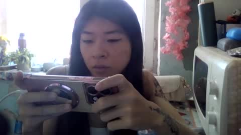 Snapshot of carlyjoy chatting on May 27, 11:40 am CarlyJoy online show from May 27, 11:40 am