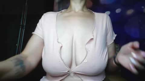 Carly Smiles online show from October 14, 10:05 am