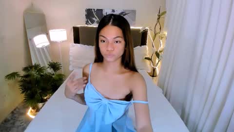 Snapshot of carmella_amethyst chatting on February 15, 12:47 pm CARMELLA online show from February 15, 12:47 pm