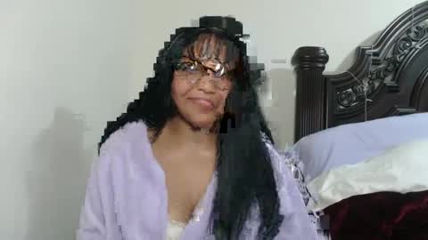 Snapshot of carmellovekisses chatting on September 25, 3:10 am CARAMEL xoxo online show from September 25, 3:10 am