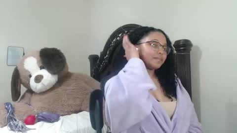 Snapshot of carmellovekisses chatting on January 14, 10:47 pm CARAMEL xoxo online show from January 14, 10:47 pm