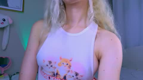 Snapshot of carmen__crybaby chatting on September 20, 5:47 pm carmen__crybaby online show from September 20, 5:47 pm