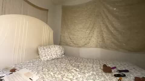 Snapshot of carmen_savage chatting on July 23, 6:17 pm Carmen Savage online show from July 23, 6:17 pm