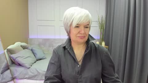 Snapshot of carmensoft chatting on December 5, 4:53 am Carmen online show from December 5, 4:53 am