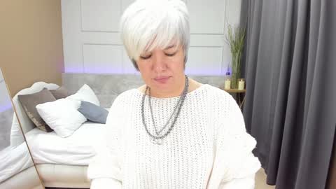 Snapshot of carmensoft chatting on December 8, 8:47 pm Carmen online show from December 8, 8:47 pm