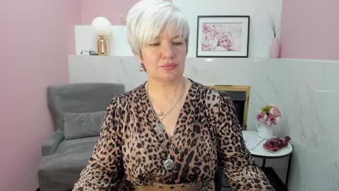 Snapshot of carmensoft chatting on December 15, 9:20 pm Carmen online show from December 15, 9:20 pm