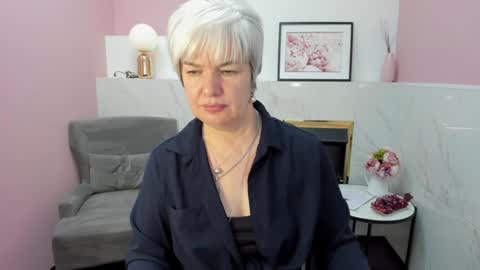 Snapshot of carmensoft chatting on December 16, 12:26 am Carmen online show from December 16, 12:26 am