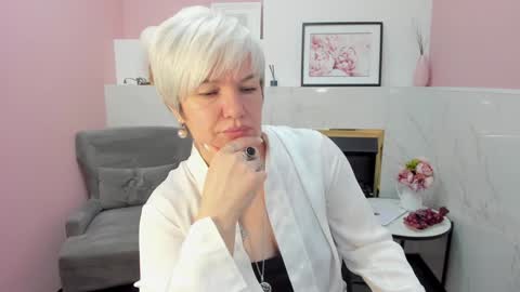 Snapshot of carmensoft chatting on December 16, 3:30 am Carmen online show from December 16, 3:30 am