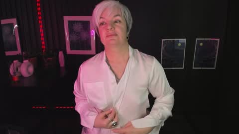 Snapshot of carmensoft chatting on January 3, 11:44 pm Carmen online show from January 3, 11:44 pm