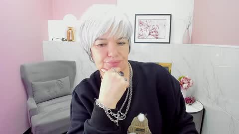 Snapshot of carmensoft chatting on January 7, 8:52 pm Carmen online show from January 7, 8:52 pm