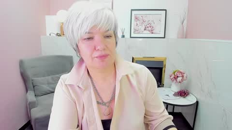 Snapshot of carmensoft chatting on January 8, 2:57 am Carmen online show from January 8, 2:57 am