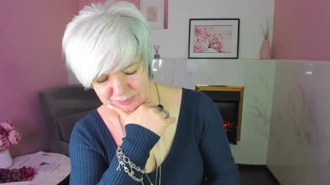 Snapshot of carmensoft chatting on February 5, 8:57 pm Carmen online show from February 5, 8:57 pm