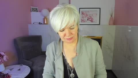 Snapshot of carmensoft chatting on February 6, 1:16 am Carmen online show from February 6, 1:16 am