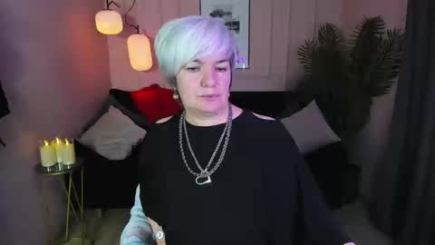 Snapshot of carmensoft chatting on February 9, 11:04 pm Carmen online show from February 9, 11:04 pm