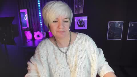 Carmen online show from November 4, 8:30 pm