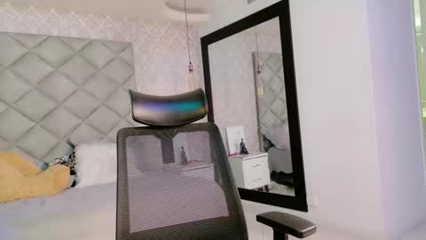 caro_adams1 online show from February 5, 11:04 am