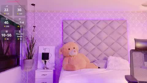 caro_adams1 online show from February 18, 11:06 am