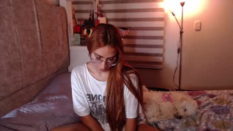 Carolayn online show from December 2, 7:03 am