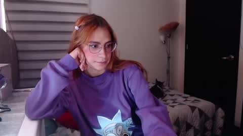 Carolayn online show from December 7, 6:59 pm