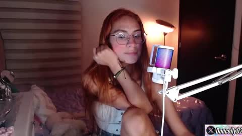 Carolayn online show from January 17, 10:45 pm