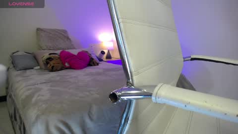 Carolina  online show from March 29, 5:07 am