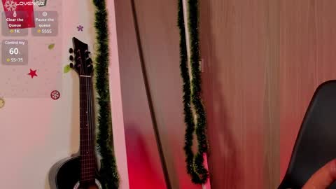 Snapshot of carolina_castro1 chatting on December 13, 9:13 am Carolina3 online show from December 13, 9:13 am