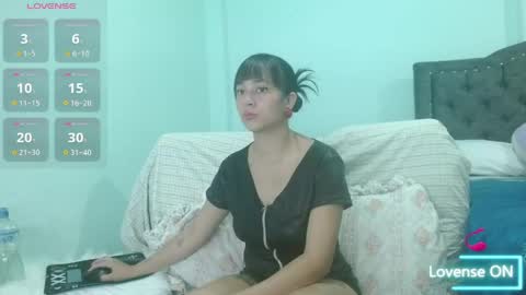 Snapshot of carolina_wish chatting on May 28, 12:57 pm carolina_wish online show from May 28, 12:57 pm
