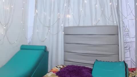 Carolina Bernal online show from May 2, 3:44 am