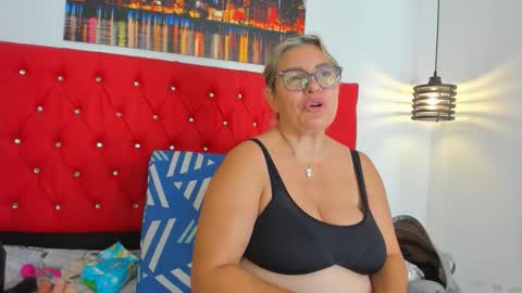 Carolina online show from November 4, 4:06 pm