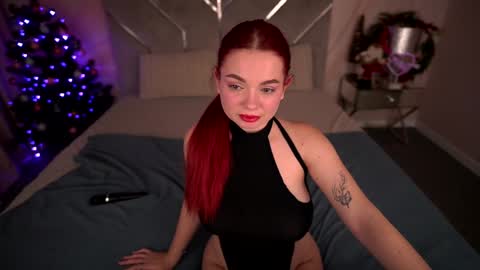 Snapshot of carolinadia chatting on December 26, 12:03 am carolinadia online show from December 26, 12:03 am