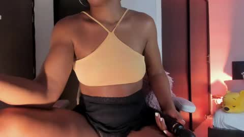 CARO  online show from April 10, 11:31 pm