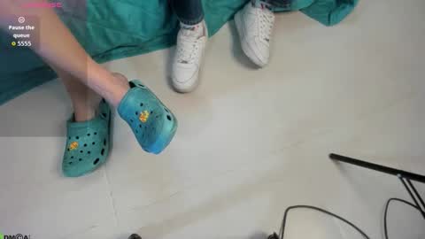 Snapshot of caroline_daring chatting on October 10, 2:05 pm caroline daring online show from October 10, 2:05 pm