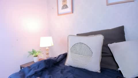  Caroline  online show from December 16, 11:26 am