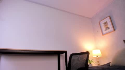  Caroline  online show from March 26, 11:38 am