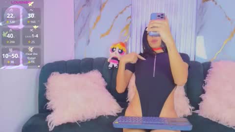 caroline_foster1 online show from January 10, 3:30 am