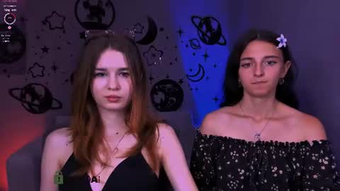 Snapshot of caroline_honeyy chatting on July 8, 9:25 am Caroline online show from July 8, 9:25 am