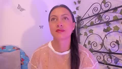 Snapshot of caroline_millerr chatting on February 24, 8:34 am caroline_millerr online show from February 24, 8:34 am