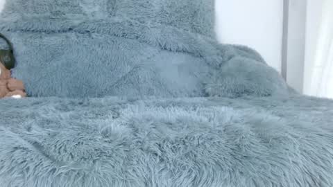 caroline online show from February 27, 7:58 pm