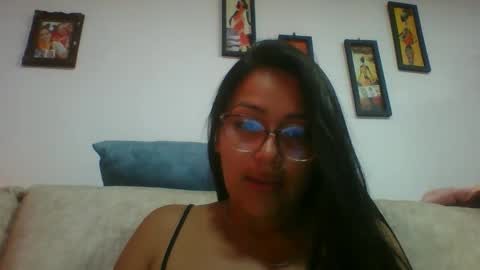 carolineconejita87 online show from April 21, 4:34 pm