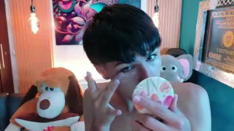 carolinejesh online show from March 18, 12:08 pm